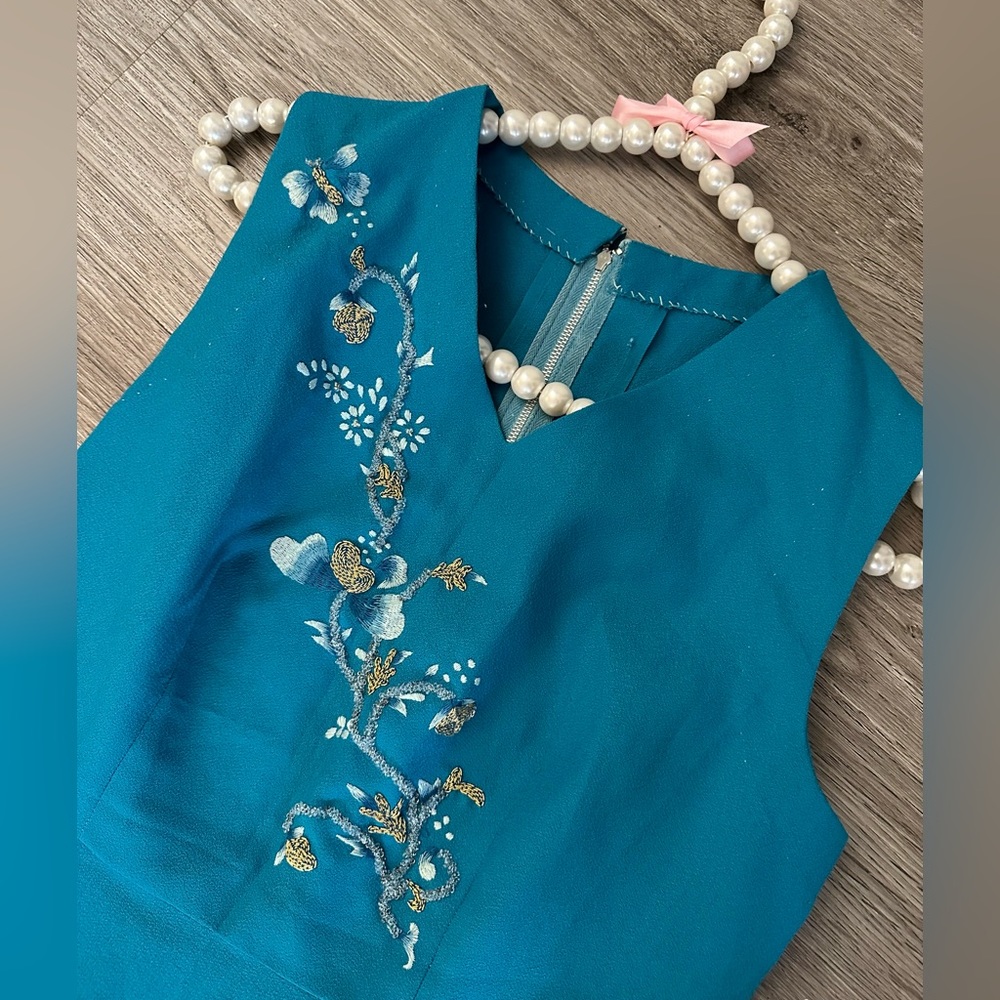 Vintage 70’s Maxi Embroidered Turquoise Sleeveless Dress - Picture 2 of 9